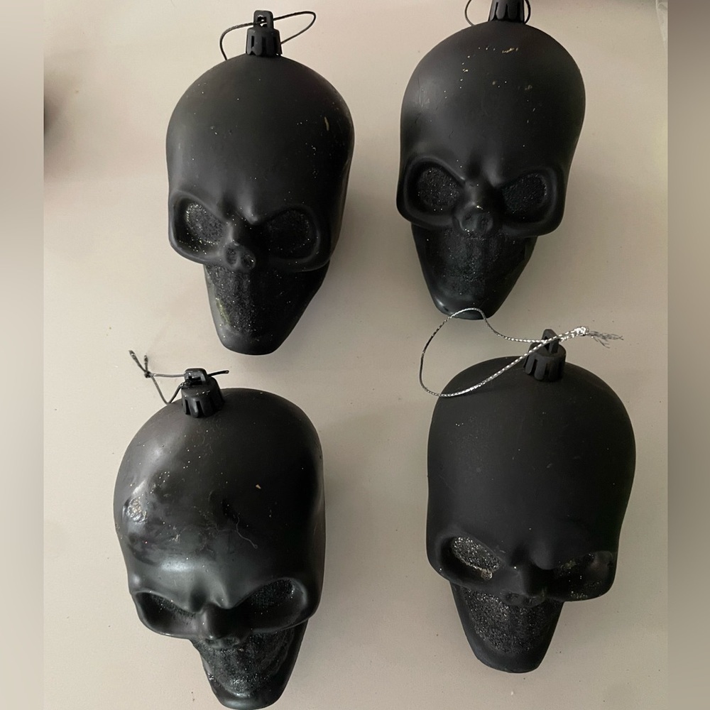 Black skull ornament gothic morbid tree holiday Christmas Halloween Set Of 4